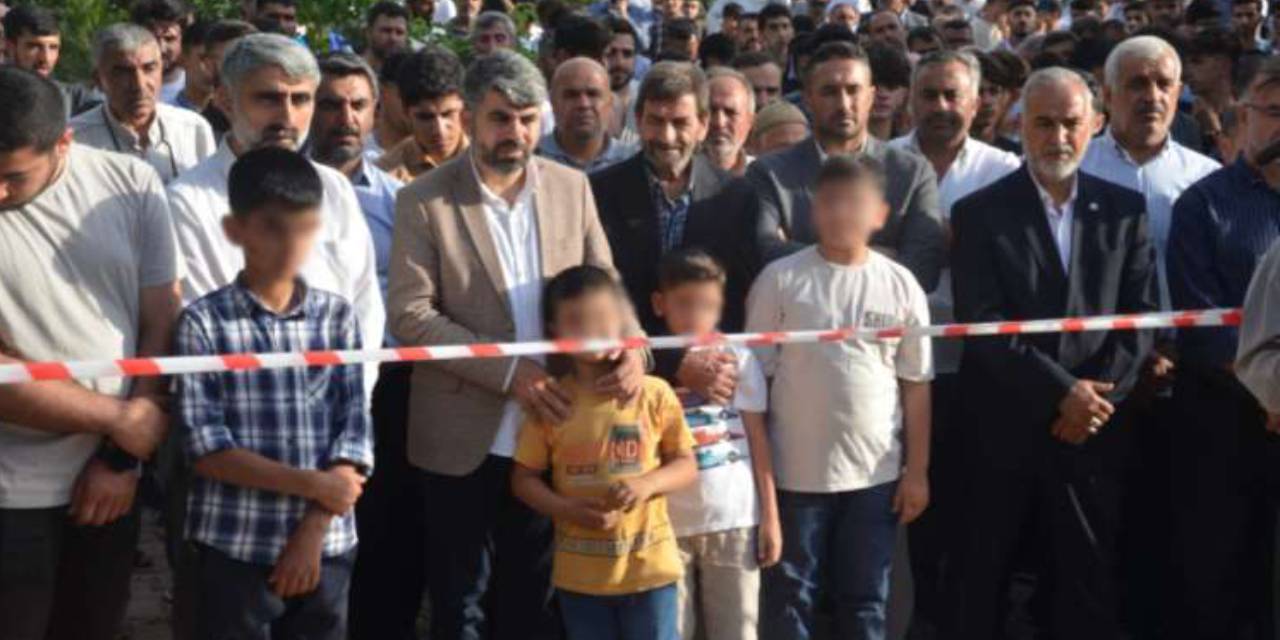HÜDA PAR'lı Faruk Dinç Hizbullah Anmasına Katıldı