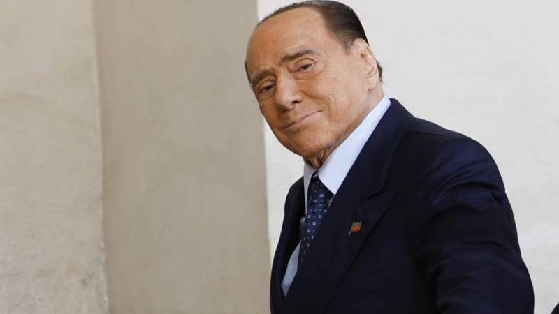 Berlusconi Hayatını Kaybetti