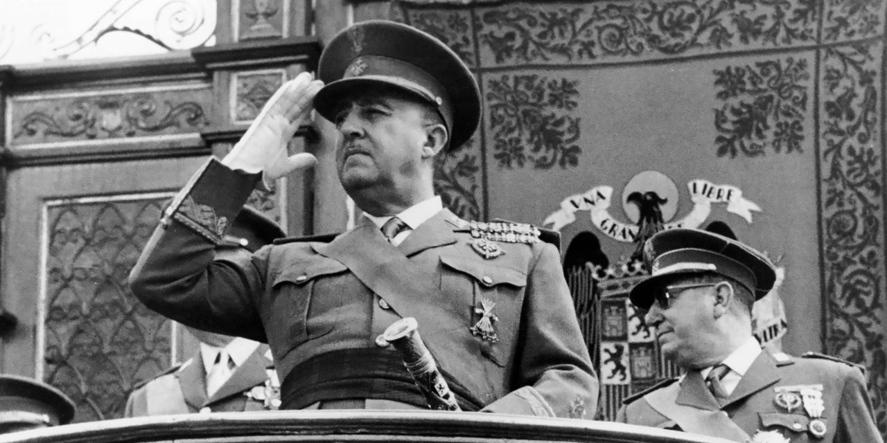 Diktatör Franco Döneminde Öldürülenlerin Kalıntıları Mezardan Çıkarılıyor