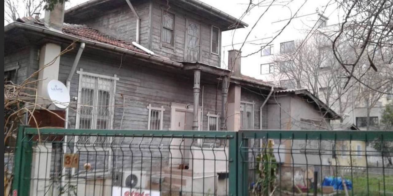 TCDD’nin Tarihi Köşküne Çöktüler