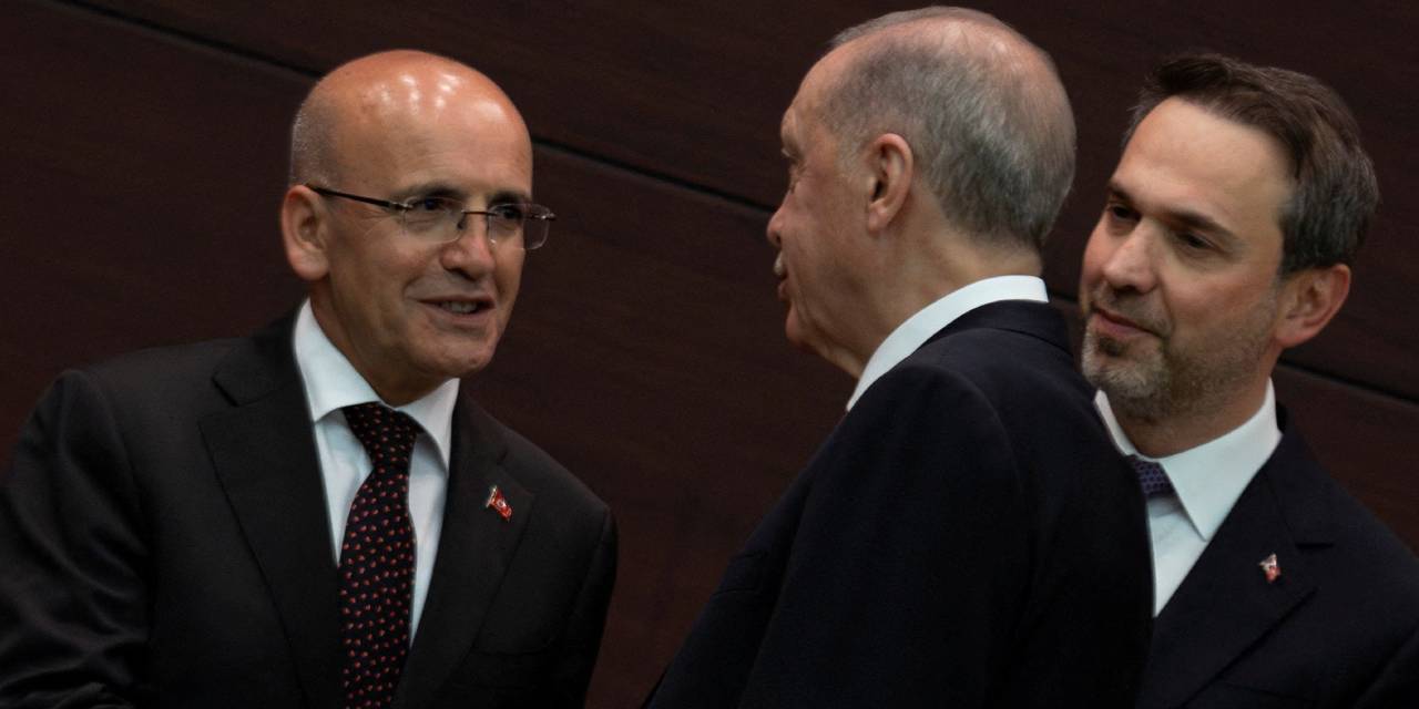 Mehmet Şimşek, Erdoğan’ı faiz artışına nasıl ikna etti?