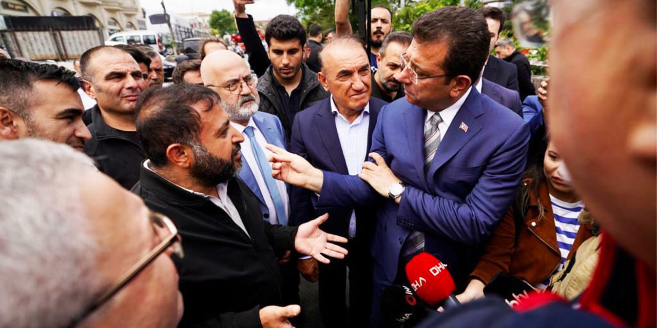 İmamoğlu, İkitelli Organize Sanayi Bölgesi'ndeki yangın alanını inceledi
