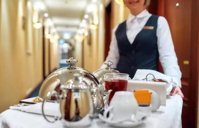 Otellerde En Tuhaf 10 Oda Servisi Siparişi