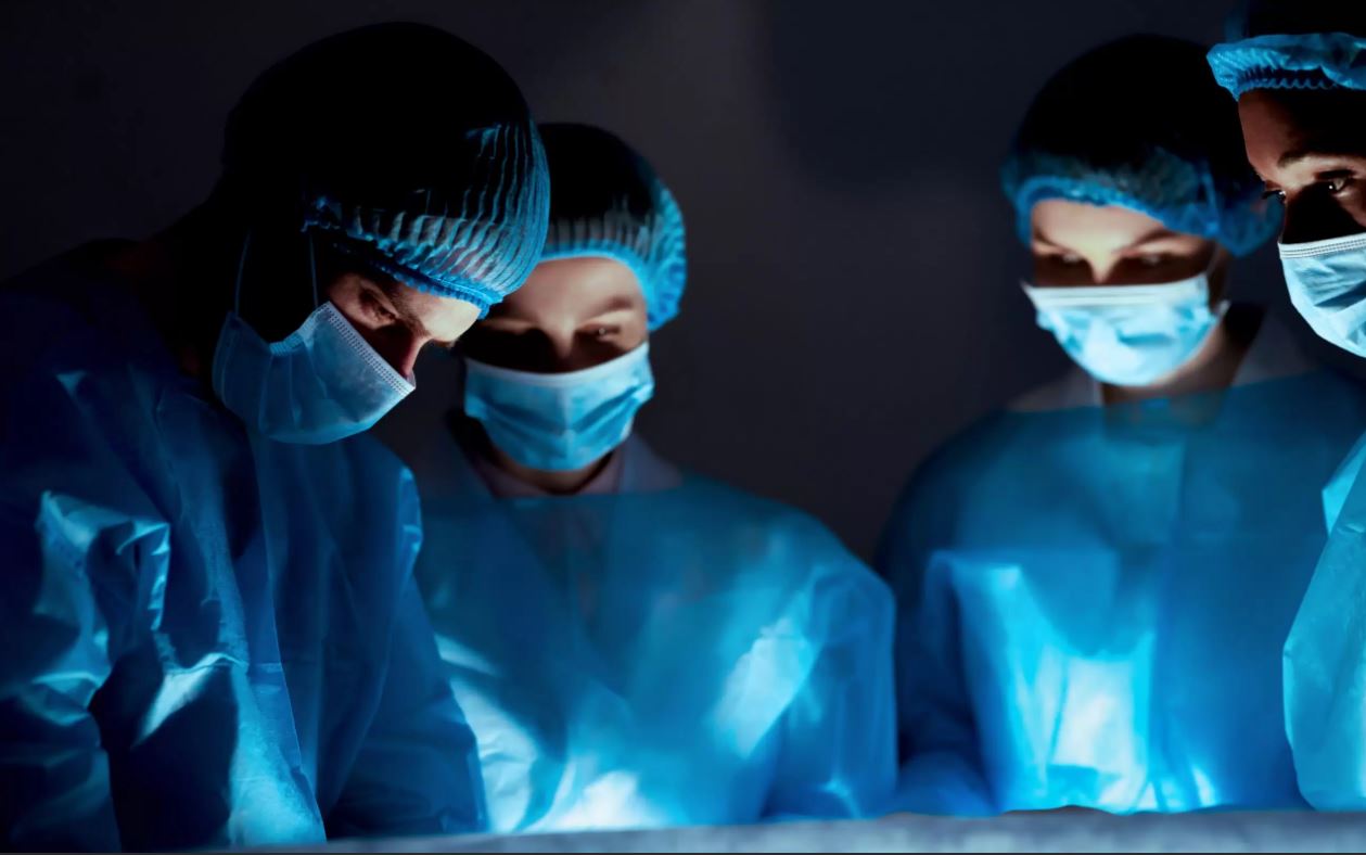 Ameliyatta çıkana doktor bile inanamadı... Gördüğü şeye şok oldu...