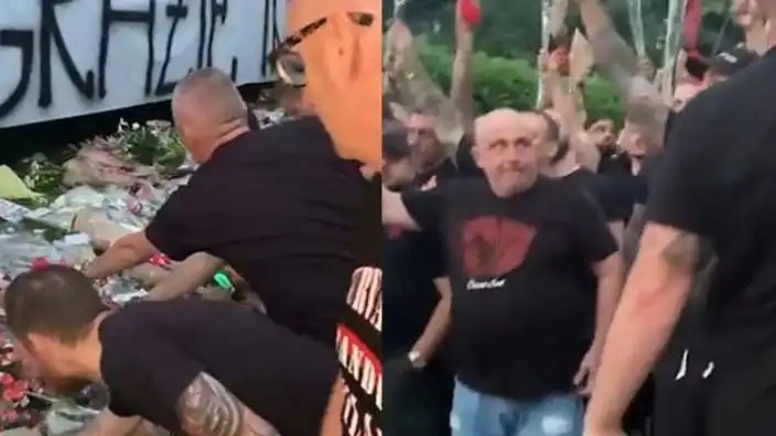 Milan taraftarı Berlusconi'yi böyle uğurladı