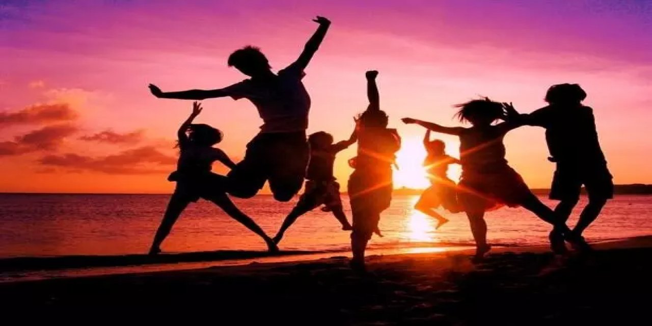 127 saat dans ederek Guinness Rekorlar Kitabı'na girdi