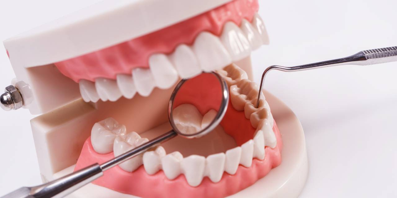 Sararan Dişlere Son! Kabuğunu Sürmek Yetiyor...