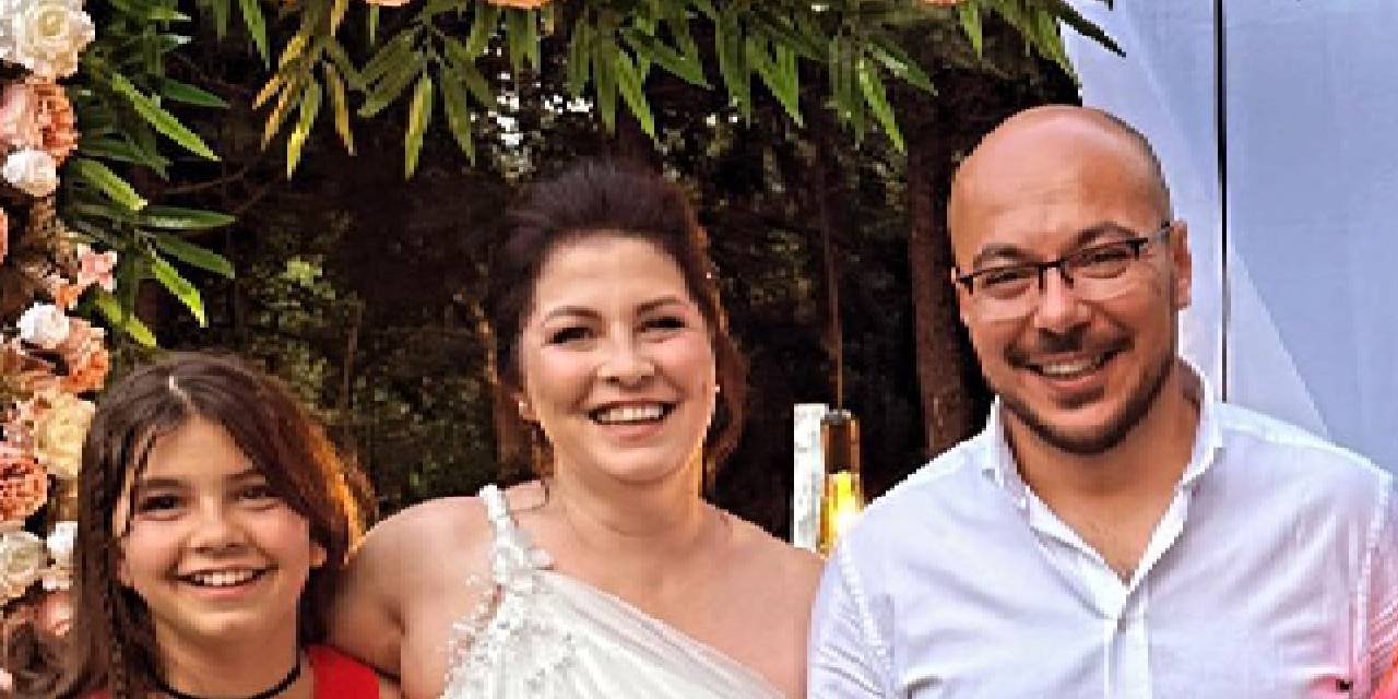 Ünlü oyuncunun annesi evlendi: İşte düğünden kareler...