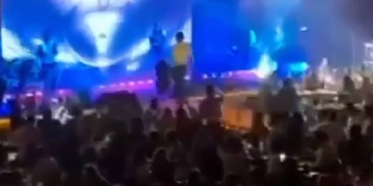 Arkadaşlarıyla gerginlik yaşadı: Ünlü şarkıcı orkestraya kadeh fırlattı