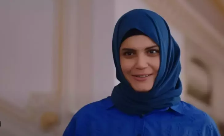 Olay oldu..Kızılcık Şerbeti dizisinin 'Nilay'ı Feyza Civelek'ten tepki çeken 'aldatma' açıklaması! 'Erkeğin aldatmaması için...'