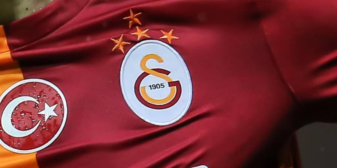 Galatasaray'da 'Forma' Gerilimi! Yönetim Kurulu İstifa Etti!