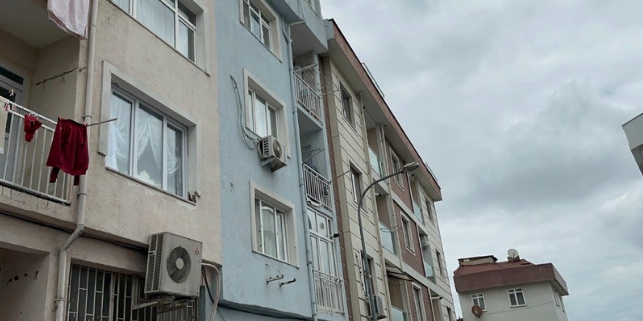 Üsküdar'da Talihsiz Ölüm! Pencereden Kavgayı İzlerken Kalbinden Vuruldu