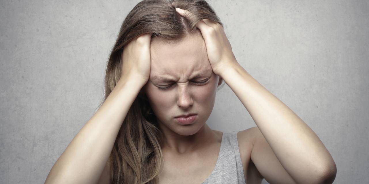 Baş Ağrısı Neden Olur? Baş Ağrısı Çeşitleri Nelerdir? Nasıl Geçer?