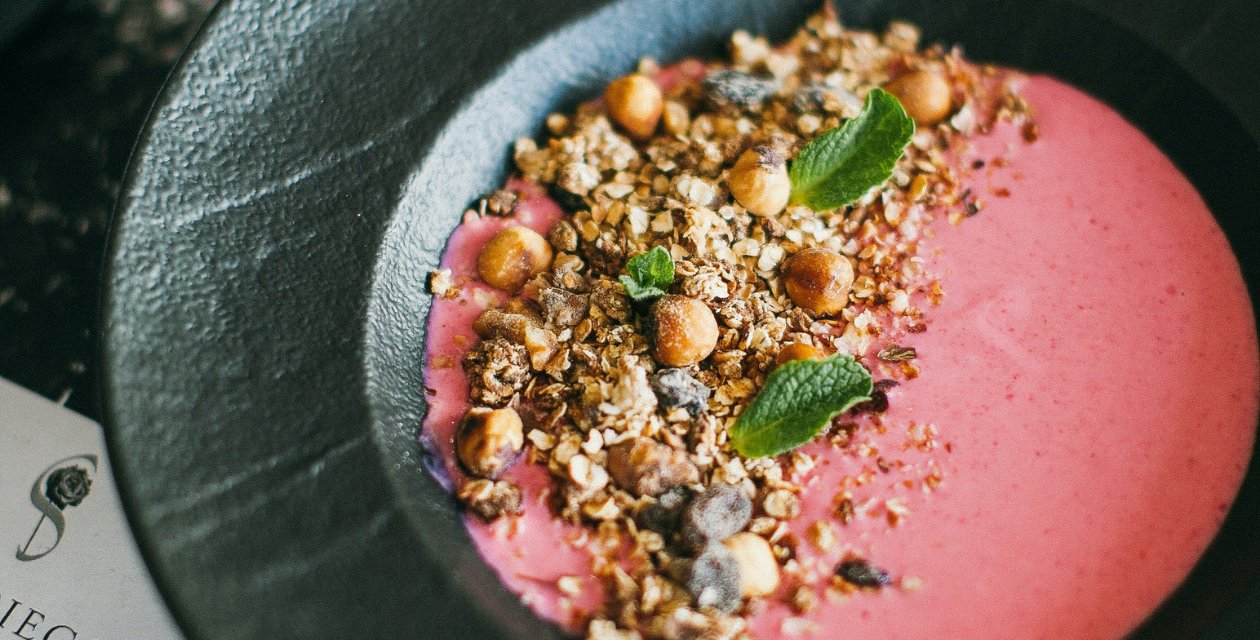 Zayıflamak İçin Yoğurdu Bir de Böyle Yemeyi Deneyin!