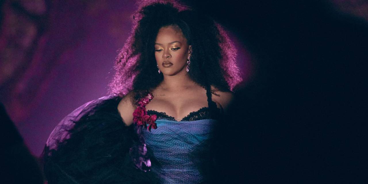 Rihanna iç çamaşırı markasının CEO'luğundan ayrıldığını duyurdu