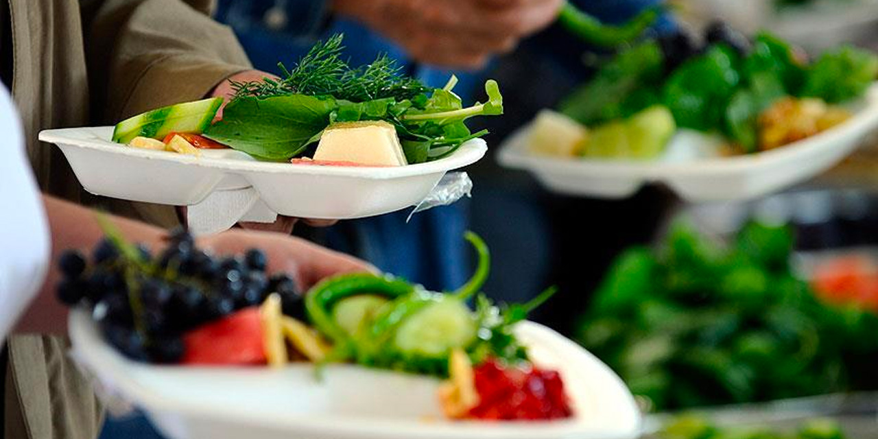 Sıcak yaz günlerinde nasıl beslenmeniz gerekir? İşte bunun için birkaç tüyo!