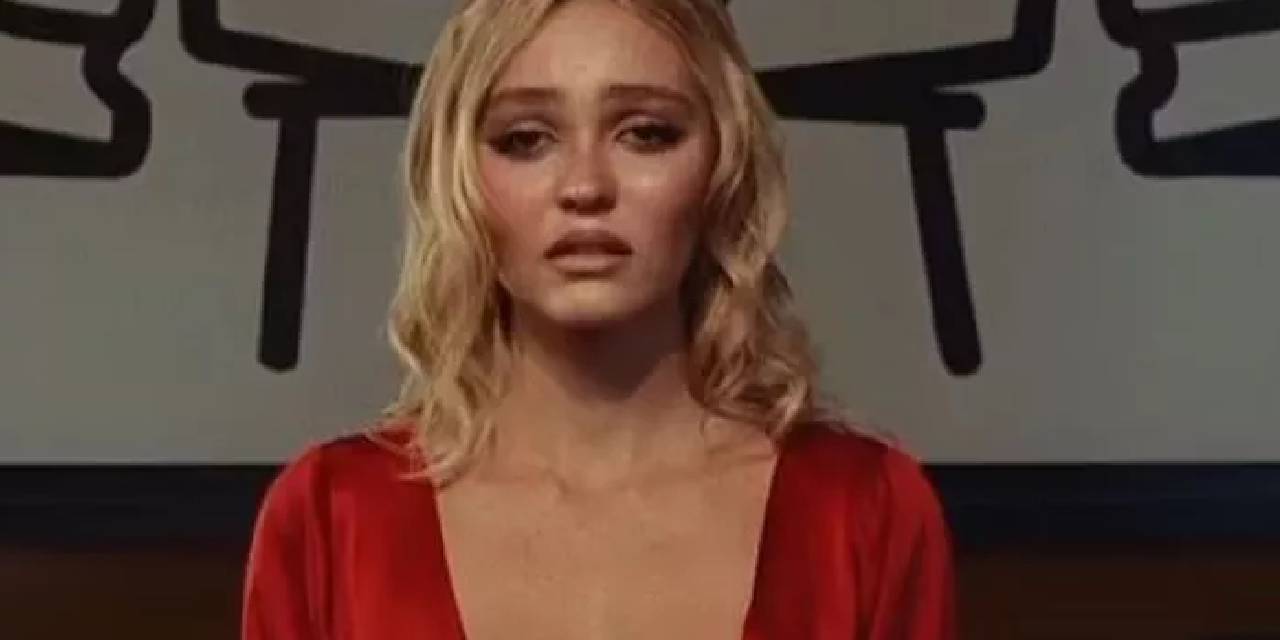 Johnny Depp'in kızı, The Idol için soyunmayı sevdiğini söyledi