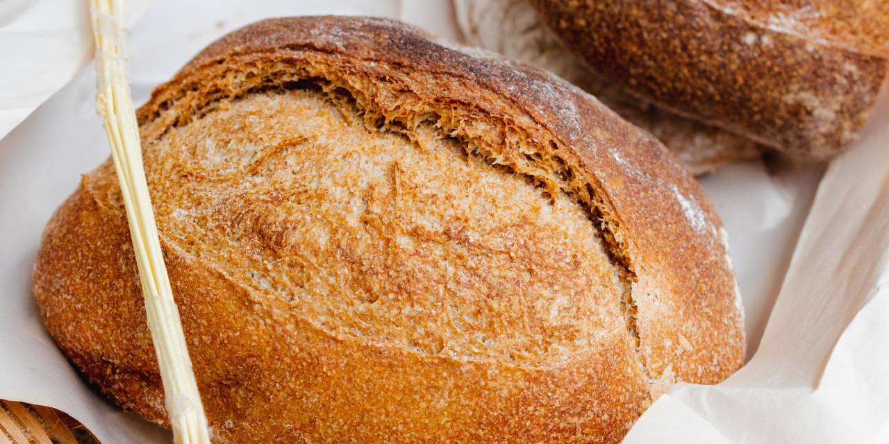 Ekmekleri Sakın Bu Şekilde Saklamayın! Deneyenler Ekmekten Tasarruf Ediyor!