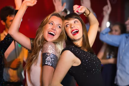 Ortamın Neşesini Kaçırıp Enerjisini Düşüren 3 Burç! Adeta Eğlenceye Düşmanlar...