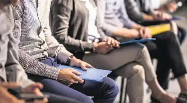 Kariyer.net açıkladı... Hangi üniversite ve bölüm mezunları daha hızlı işe giriyor? Dikkat çeken 'İşveren Tercihi' analizi