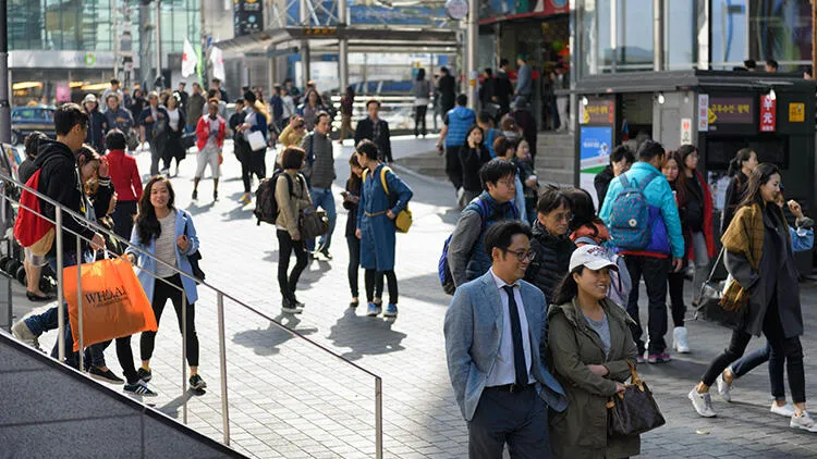 'Şu an 50 yaşındayım ama yakında 48 olacağım' Güney Kore'de yaş hesabı değişti, kafalar karıştı