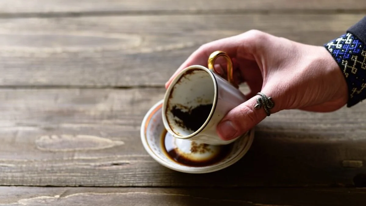 Kahve telvesini çöpe atmayın sivrisinekleri kovmak için kullanın! Bu basit ve mucizevi yöntemi kimse bilmiyor