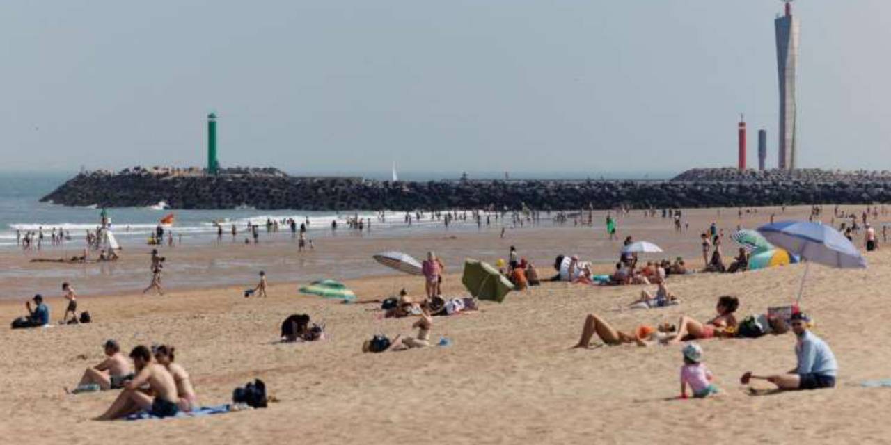Sahil kentlerinde ‘üstsüzlere yasak tartışması’ ülkeyi karıştırdı