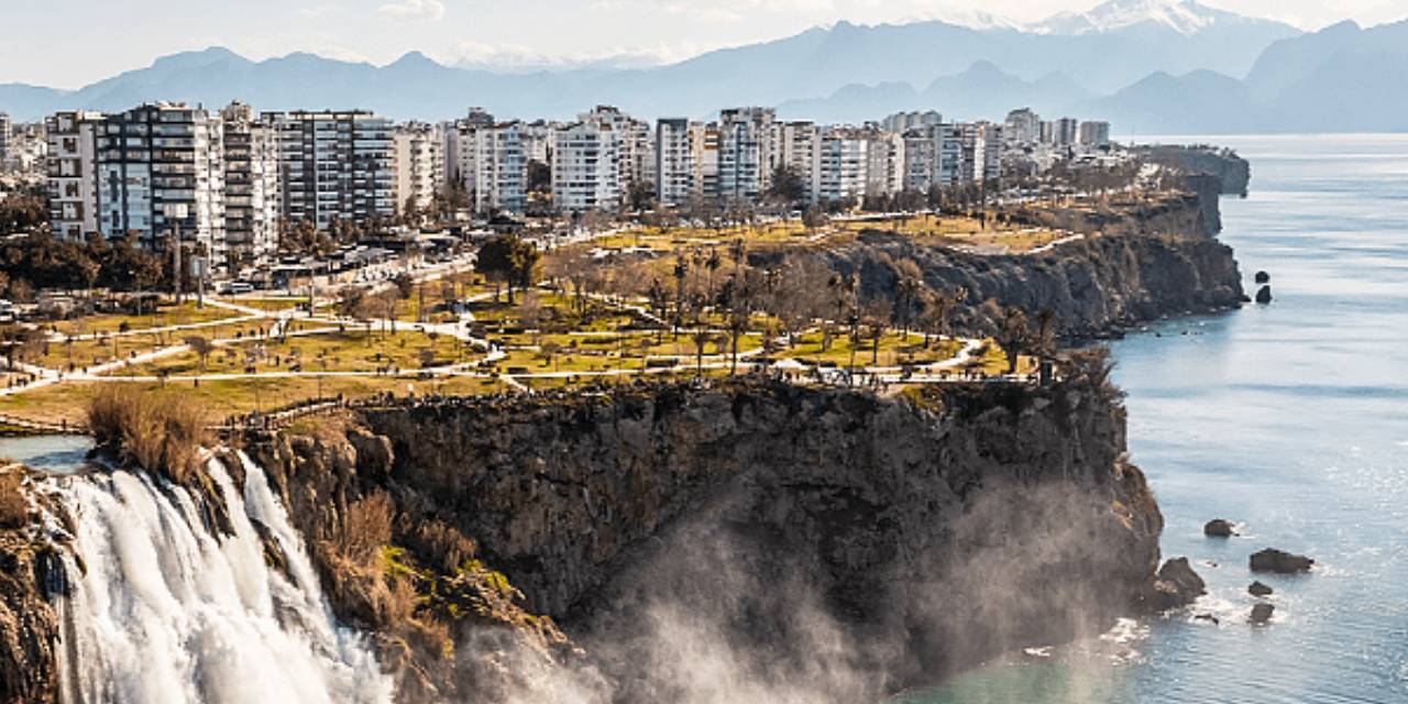 Naci Görür uyarmıştı, araştırmalar da destekledi.... Antalya’nın risk tablosu ortaya çıktı: 3 bölgede zemin alarm veriyor