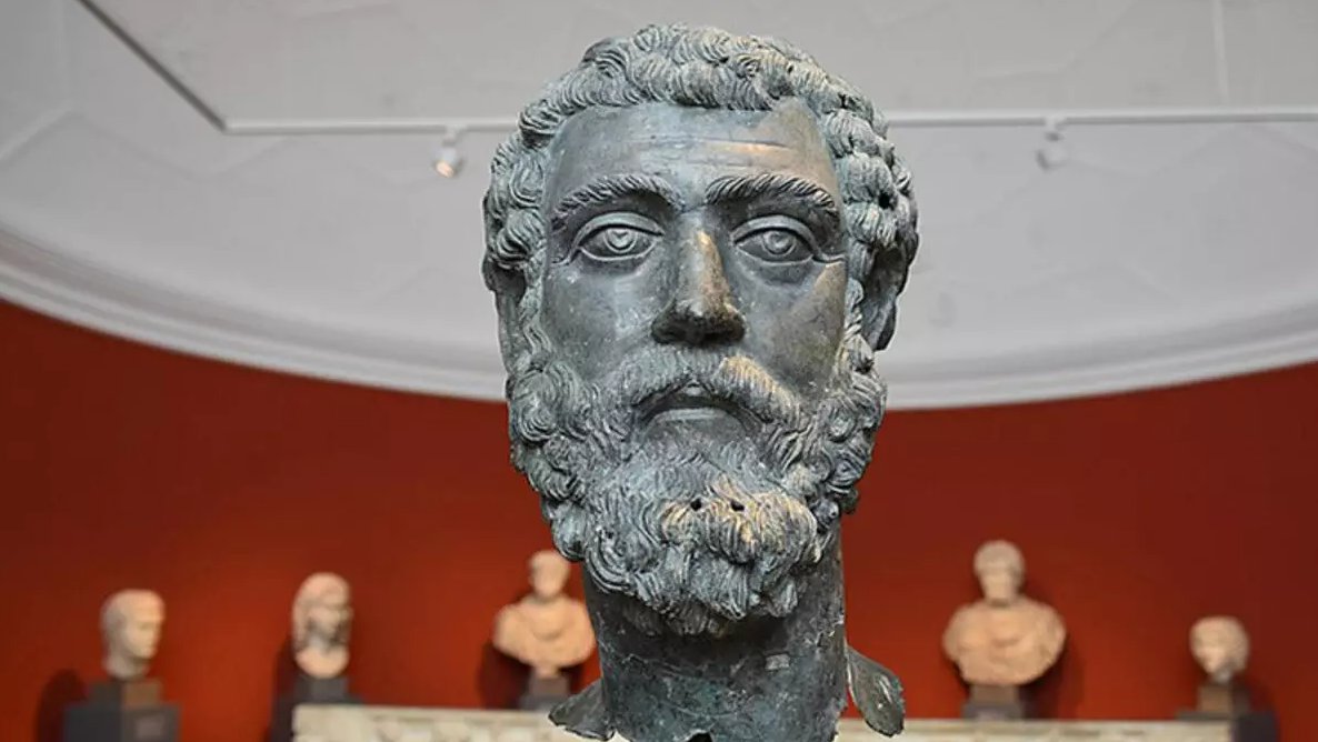 Türkiye ve Danimarka Arasında 'Heykel Başı' Krizi