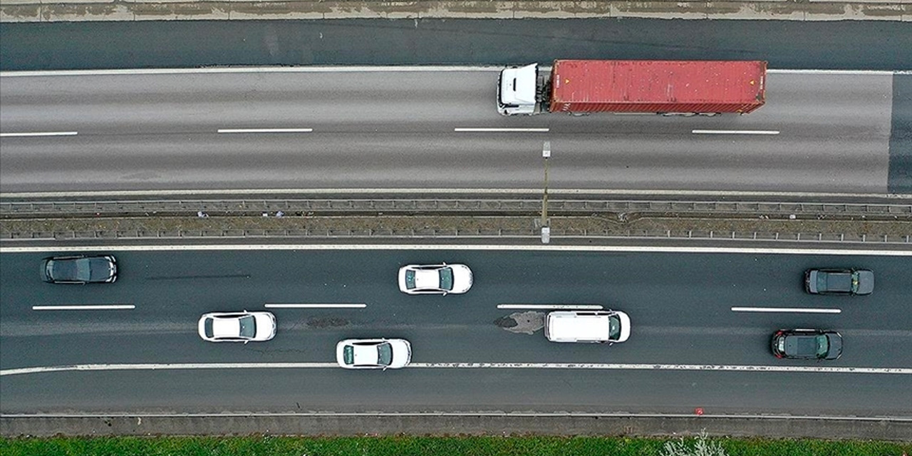 Flaş karar: Hız sınırını yüksek oranda aşan kişilerin araçlarına el konulacak