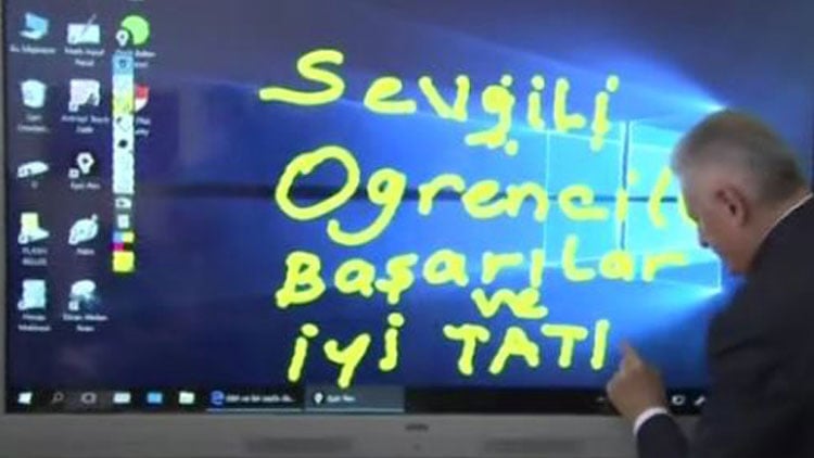 Binali Yıldırım: Etliye sütlüye karışmayan bir öğrenciydim