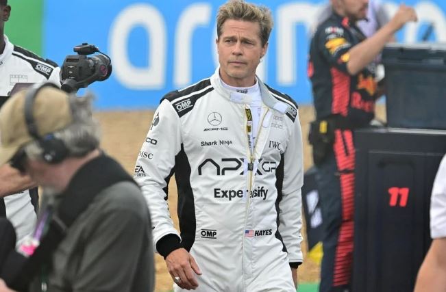 Grand Prix'ye Katılan Brad Pitt Pistleri Yaktı Geçti
