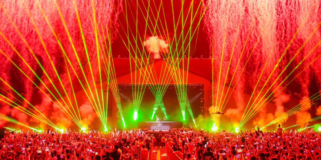 Burası Tomorrowland Değil Ağrı! Festival Yasaklamak İsteyenler Dikkatli Baksın!