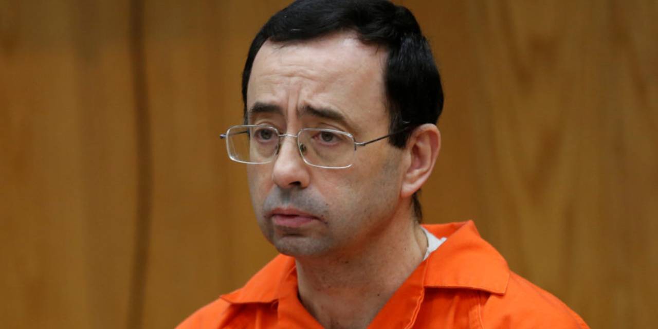 Yüzlerce kadının şikayetçi olduğu ve cinsel istismardan 300 yıldan fazla hapis cezası alan doktor cezaevinde bıçaklanmış