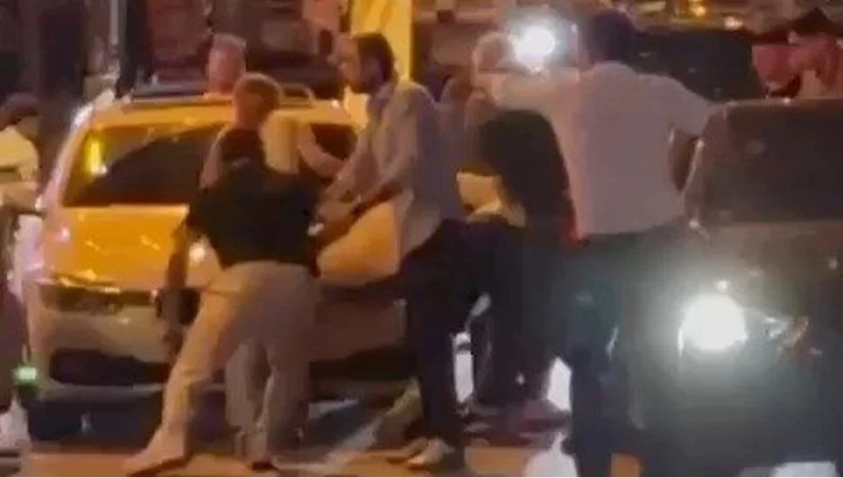 Yeşilköy'de silahlı kavga böyle görüntülendi