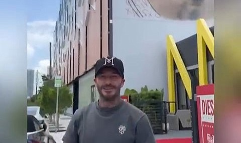 David Beckham Miami'deki büyük duvara Messi'nin resmini yaptırdı