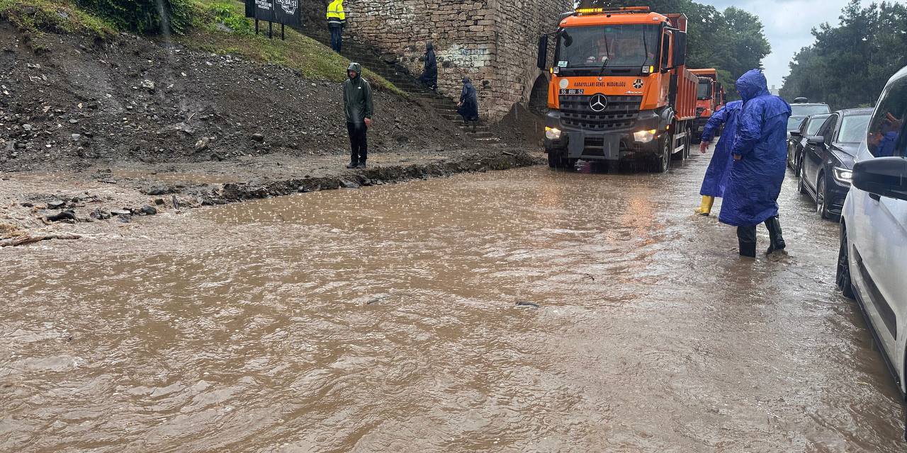 Fatsa'da Sel Felaketi! Bir Kişi Kayıp...
