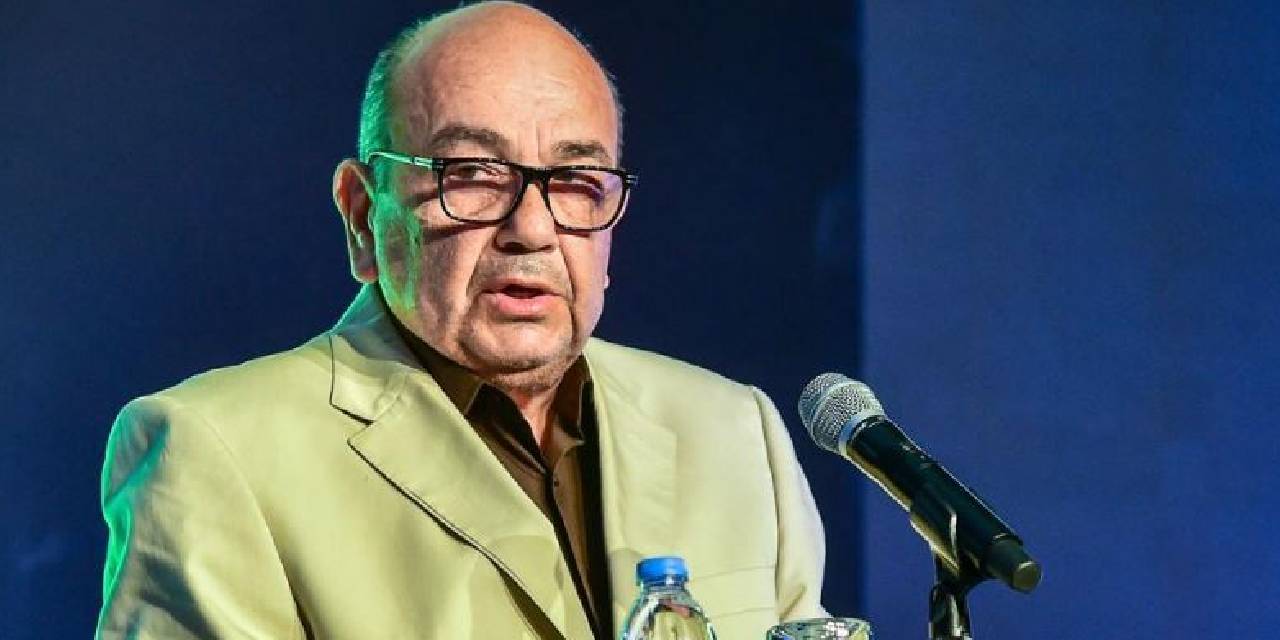 Çalışanlarına 25 Maaş İkramiye Veren Patron Ödül Aldı, Konuşmasıyla Yine Olay Oldu