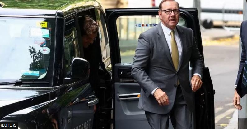 Kevin Spacey'i Tacizle Suçlayan Genç Adamdan Korkunç İfade: Yırtıcı Bir Köpekbalığı Gibiydi, Aşağılık Bir Cinsel Yırtıcı