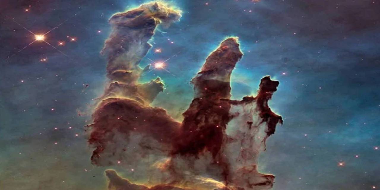 Yaratılış Sütunları Adeta Büyüledi! Görenler Gözlerini Alamadı... İlk Kez Bu Kadar Net Çekildi...