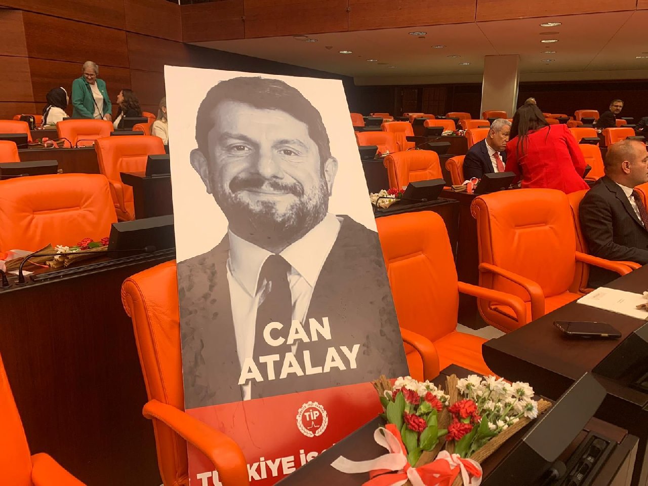 Can Atalay'ın Avukatları: AYM Kararını Uygulayacak Mahkeme Aranıyor