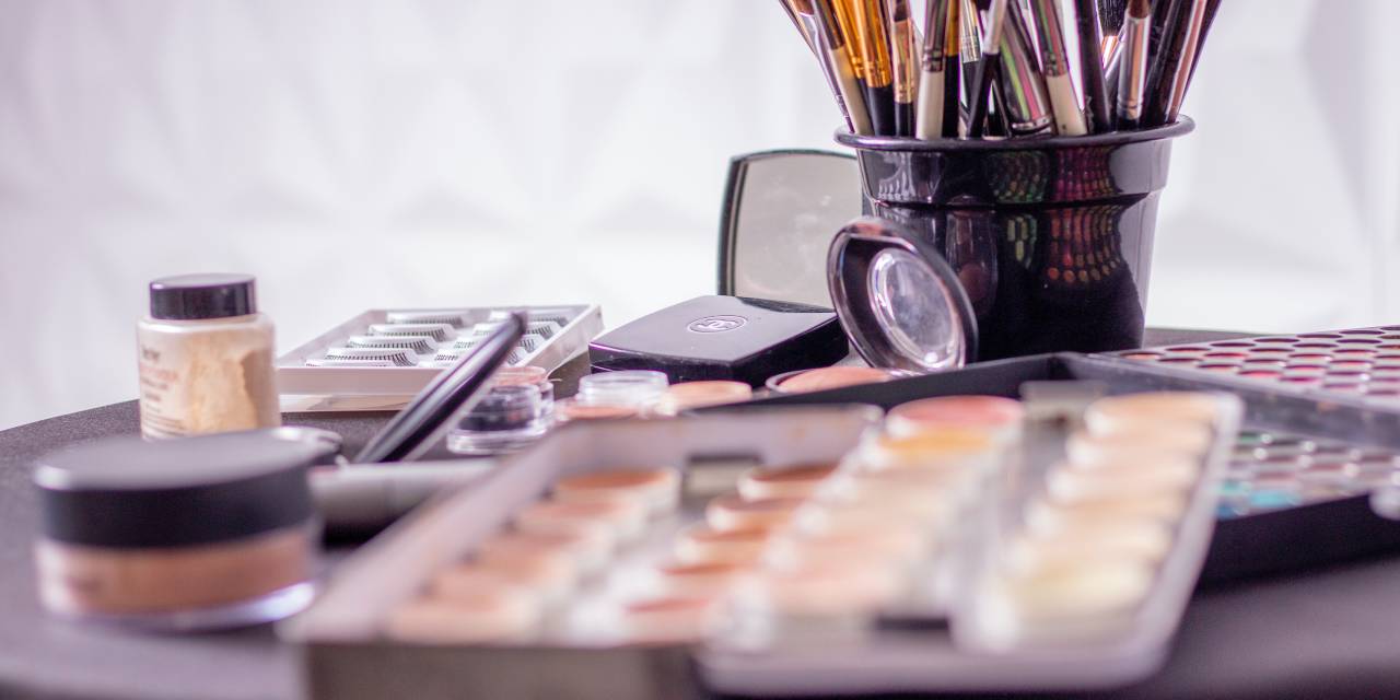 Makyaj malzemesi alırken dikkat etmeniz gerekenler! Sakın Bu Ürünleri Almayın!