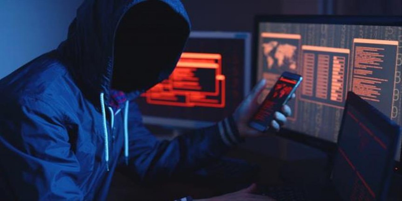 Cep Telefonunuzda Bu Uygulamalar Varsa Hemen Silin!