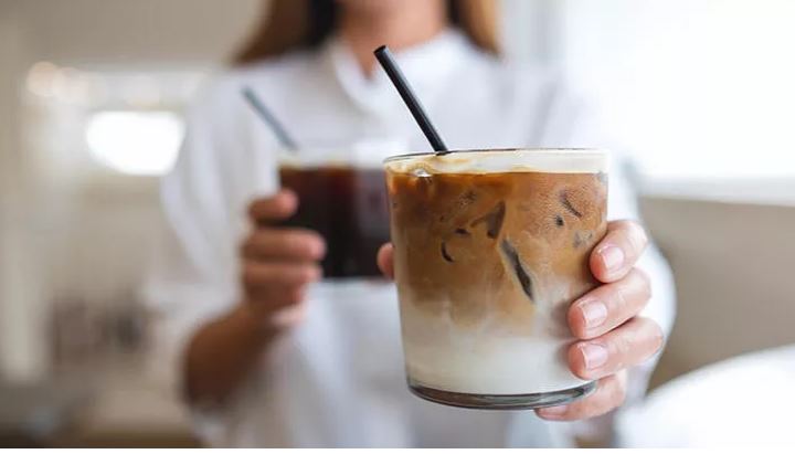 Sıcak İçecek Mi Serinletir, Soğuk İçecek Mi?