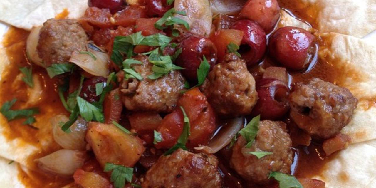 Gelinim Mutfakta Lahm-ı Kiraz Nasıl Yapılır? Lahm-ı Kiraz Tarifi!