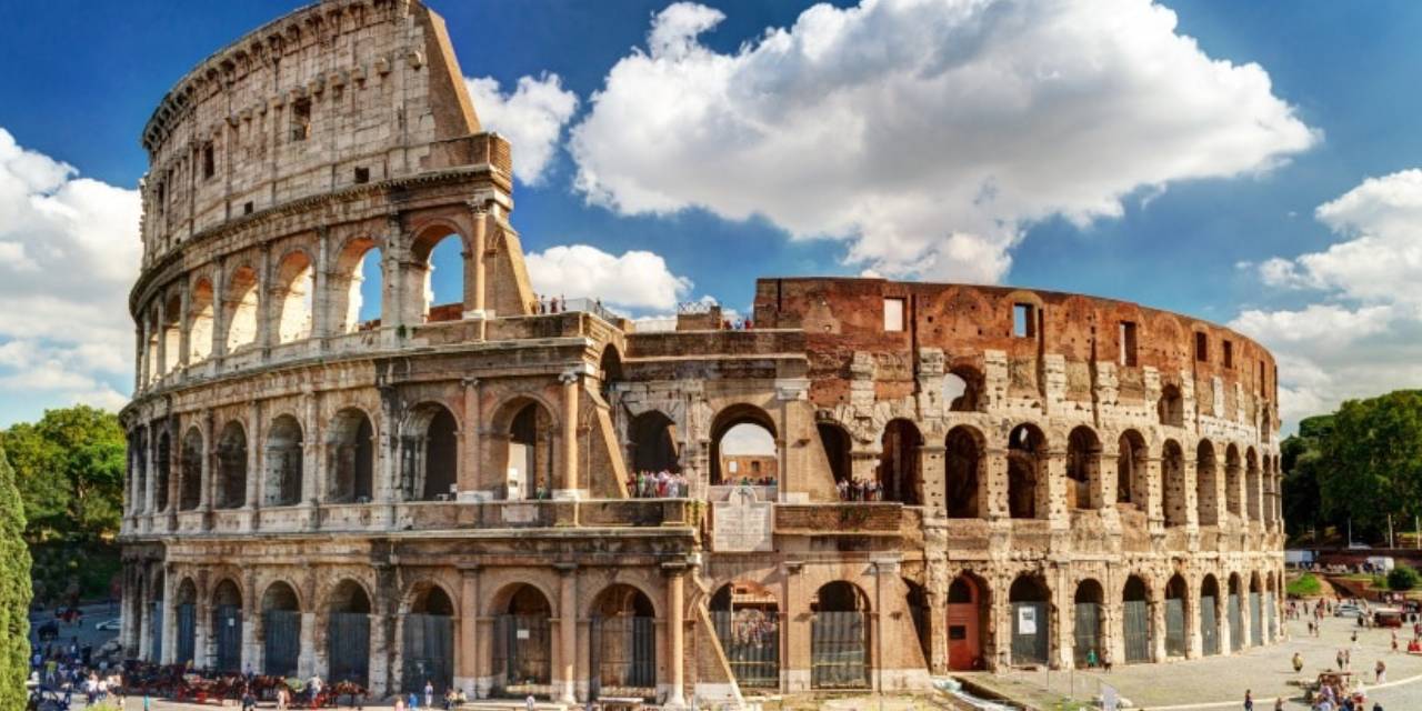 Roma'nın simgesi Kolezyum, bir kaç hafta içinde üçüncü kez tahrip edildi