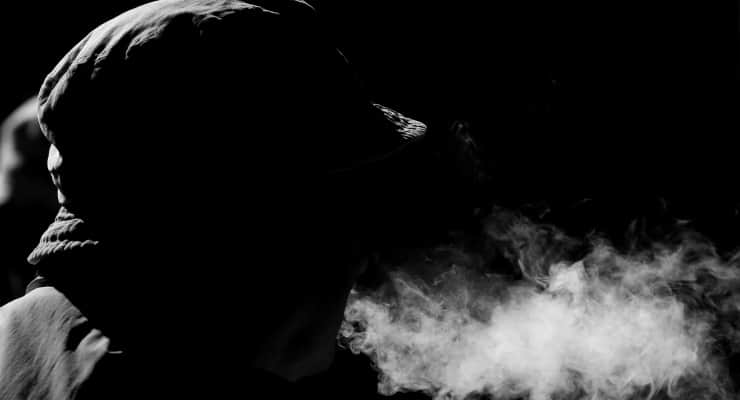 Sigaradan daha az zararlı sanılıyor, oysa... Solunum yetmezliğine neden olabilir!