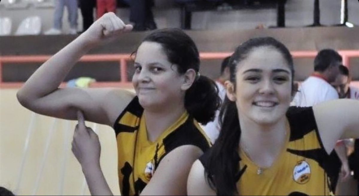 Zehra Güneş ve Ebrar Karakurt'un Duygulandıran Çocukluk Fotoğrafları! 'Bu Dostluk Takımın Başarısının Sırrı' Dedirtti