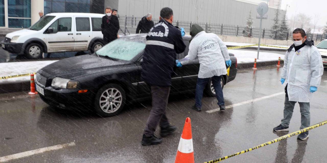 Karısına Şantaj Yapan Kişiyi Öldüren Eşe 'Tahrik' İndirimi