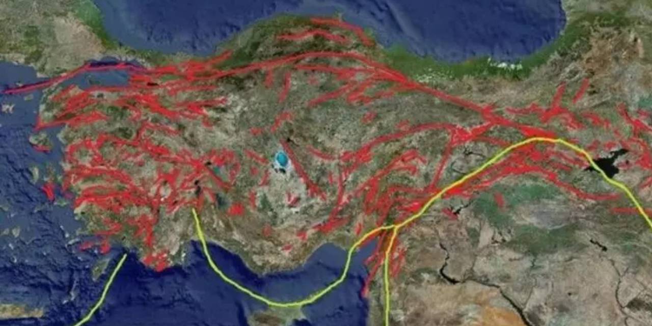 Son Dakika... Kayseri'de 4.7 büyüklüğünde deprem... Çevre illerde de hissedildi